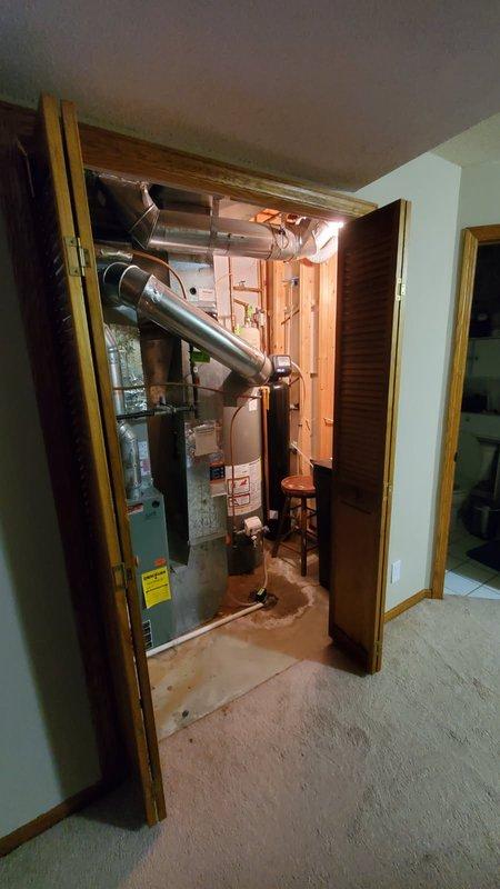 Conducted a water heater evaluation for customer experiencing leakage from their 40-gallon tank water heater. Upon inspection, determined the unit was beyond repair due to significant leaking. Provided comprehensive replacement options including both standard tank and tankless water heater alternatives. Documented existing installation environment, including current plumbing connections and utility room configuration, to ensure accurate estimation for replacement work.