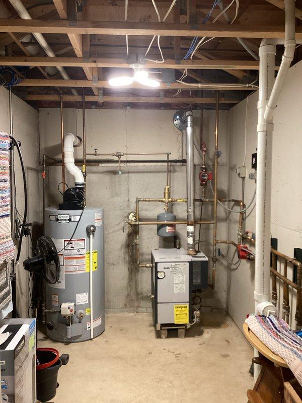 Performed monthly maintenance on commercial geothermal HVAC system, including filter replacement and comprehensive operational check. System is functioning properly with all components in good working condition. Service completed per maintenance schedule requirements.