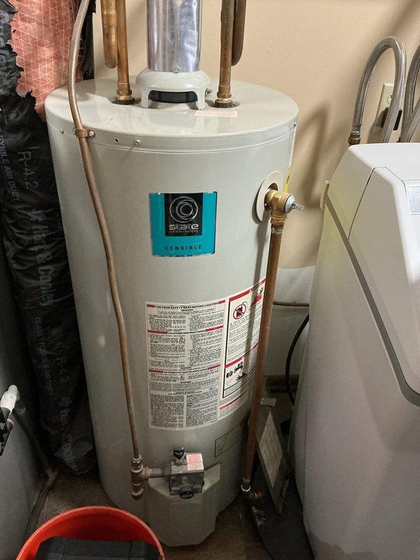 Performed comprehensive tune-up on 2018 K&S-installed Lennox furnace system. Inspection revealed all components in proper working order with no issues identified. Unit remains under manufacturer warranty.