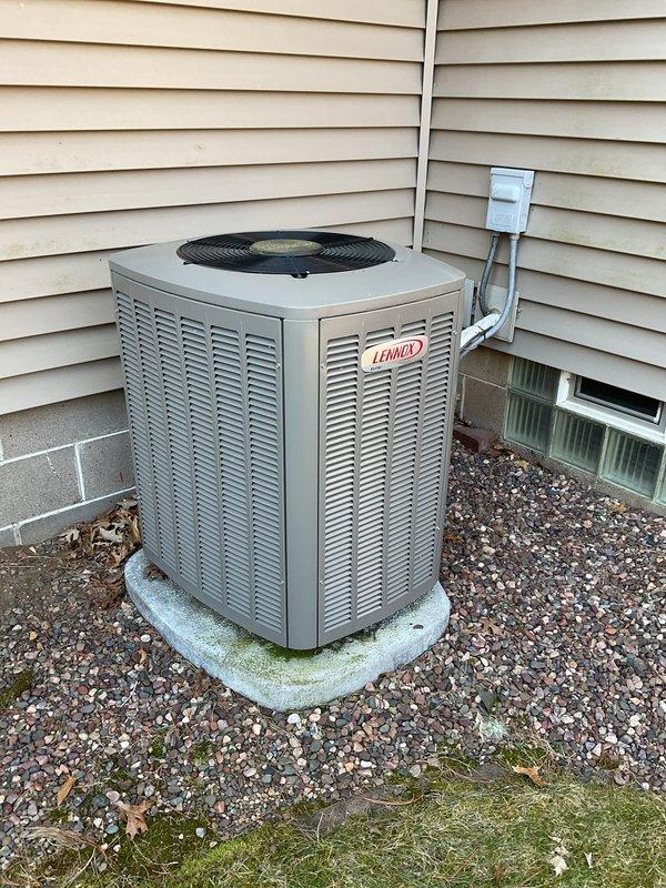 Completed comprehensive HFR furnace inspection and tune-up with no issues found; system operating within normal parameters. Changed water filter as requested and recommended replacement UV bulbs for furnace air purification system, as existing bulb is original equipment and has reached end of service life.