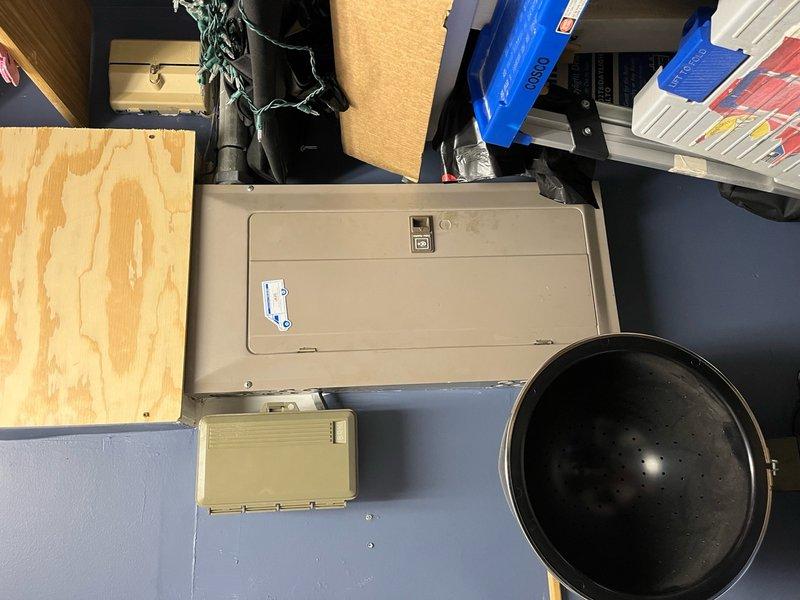 Completed warranty replacement of defective blower pressure switch on newly installed rooftop unit. Unit was shut down, faulty pressure switch removed and replaced with warranty part, then system was restarted and tested. Heat operation verified functioning properly, with unit cycling on, heating to setpoint, and shutting off as designed.