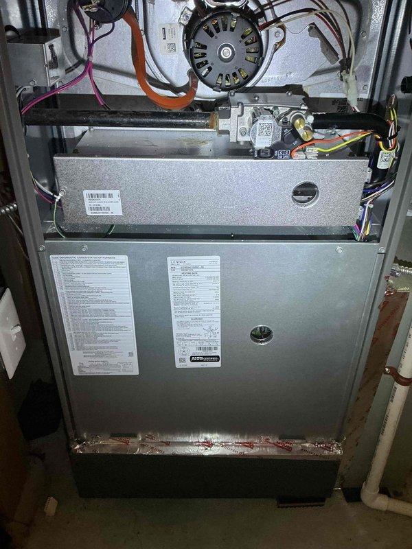 Performed preventive maintenance cooling tune-up on residential air conditioning system under maintenance agreement. Conducted comprehensive inspection of AC unit including electrical connections at breaker panel, furnace/air handler blower motor assembly, gas valve connections, and all internal components. System found operational with all components functioning within normal parameters; no repairs required at this time.