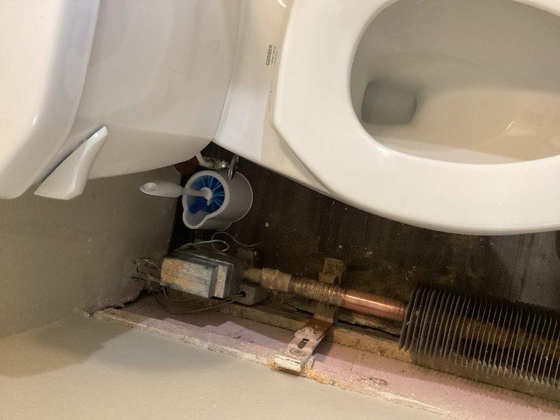 Responded to no heat call at commercial facility. Began replacement of 7 zone valves with 3/4" fittings, including installation of necessary reducers (1 1/4" to 3/4" and 1" to 3/4") and new T4 thermostat. Work in progress with two technicians on site; zone valve replacement partially completed and will require additional time to finish installation and restore full heating functionality to all zones.