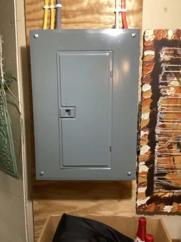Completed routine AC tune-up and preventive maintenance visit for rewards membership holder. Performed comprehensive system inspection, verified all components operating properly, and confirmed unit is clean with no issues or concerns identified. System functioning within normal parameters.