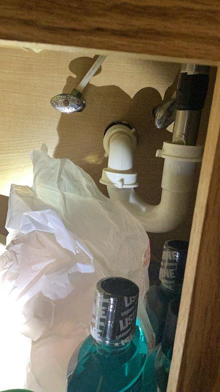 Responded to service call for shower faucet handle malfunction. Upon inspection, diagnosed faulty cartridge as the source of the operational issue. Provided estimate for cartridge replacement, but customer declined repair service at this time.