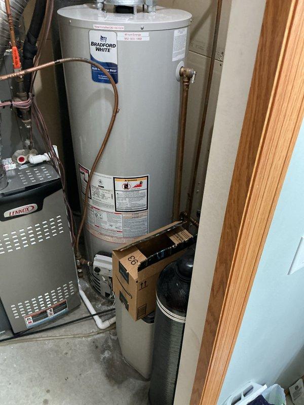 Completed pre-paid plumbing maintenance visit with scheduled arrival window between 12:00 PM and 5:00 PM. Conducted comprehensive inspection of plumbing systems including water heater and associated components. Inspected Bradford White water heater unit, verified proper operation, checked pressure relief valve, and examined copper supply and discharge piping connections. All plumbing systems found to be functioning properly with no issues identified or repairs required.