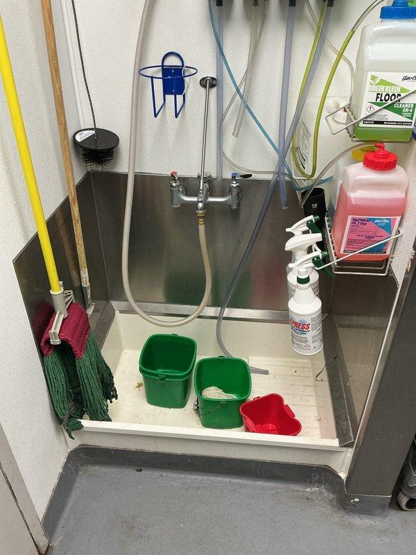 Completed re-siliconing work throughout commercial kitchen and restroom facilities. Removed deteriorated silicone and applied fresh commercial-grade sealant around all hand sinks, toilets, mop sink, three-compartment dishwashing sink, and cold prep sink. Addressed water retention issue in triple sink by properly sealing all seams and joints around stainless steel basins, ensuring watertight integrity for proper dishwashing operations.