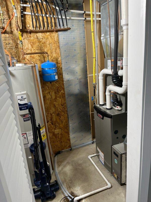 Performed comprehensive Family Rewards Club maintenance on Lennox heat pump system. Replaced extremely dirty air filter with customer-supplied unit. Inspected blower assembly—found clean and properly balanced. Verified evaporator coil condition and confirmed condensate drain functioning correctly. Conducted routine electrical inspection with all readings within manufacturer specifications. Cleaned outdoor condenser unit. Executed 15-minute maximum cooling rate operational test, achieving over 20-degree temperature differential, confirming optimal system performance. All components operating as designed with no deficiencies noted.