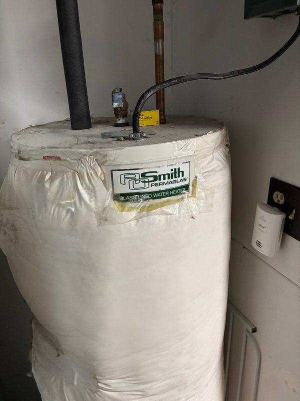 Responded to callback for recently installed A/C unit with no cooling. Upon inspection, found heavily blocked 3M air filter restricting airflow to system. Removed and replaced clogged filter with new unit. Ran JOBLINK diagnostic to verify proper system operation and cooling performance restored. Unit now operating within normal parameters.