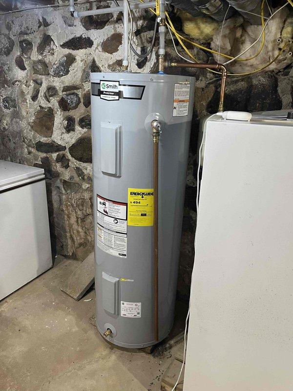 Completed annual air conditioning tune-up on 6-year-old residential system under maintenance agreement. Performed comprehensive inspection of all components including electrical connections, blower assembly, and evaporator coil which was found to be exceptionally clean. Verified air filter had been recently changed, confirmed blower speeds were properly configured, and tested system operation with satisfactory results showing 21-degree temperature differential across the coil.