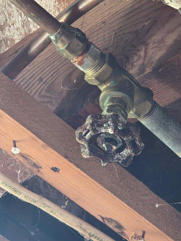 Responded to water leak in basement originating from outdoor spigot supply line. Located and repaired leak on pipe feeding exterior hose bib. Replaced worn aerator on outdoor faucet with new unit to restore proper water flow and prevent future dripping issues.