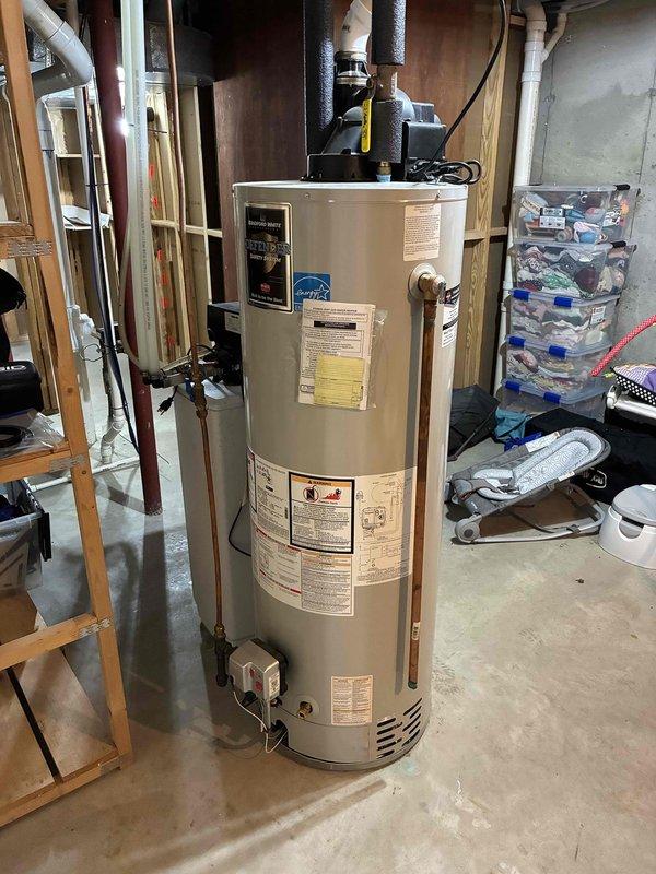 Completed comprehensive air conditioning preventive maintenance tune-up on residential system. Performed full system inspection with all components testing within manufacturer specifications, verified proper refrigerant charge levels, cleared condensate drain line, and cleaned outdoor condenser unit. System operating correctly with no deficiencies noted at time of service.