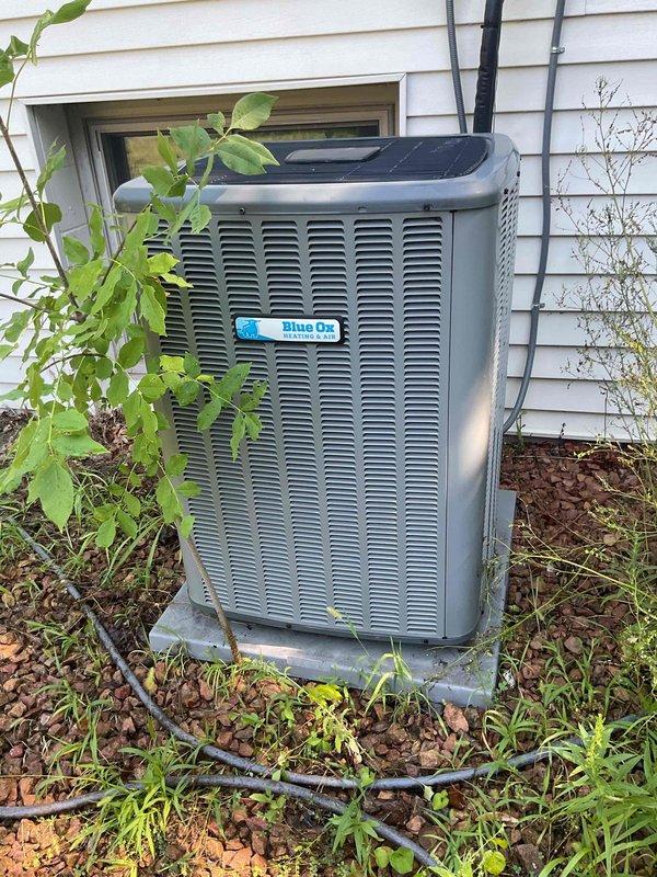 Completed preventive maintenance agreement service on a single residential air conditioning system. The outdoor condenser unit was found with a dirty coil and was thoroughly cleaned to restore proper airflow and system efficiency. Performed standard tune-up procedures including inspection of all components, electrical connections, and refrigerant lines to ensure optimal operation of the relatively new AC unit.