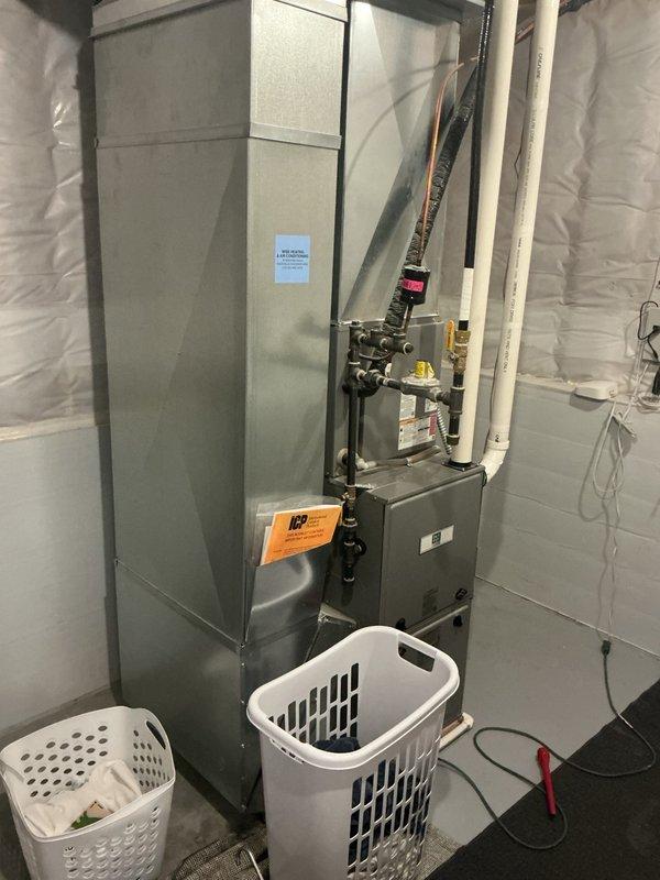 Responded to a water leak in the electrical room where two pipes were experiencing a slow drip onto the concrete floor. Upon inspection, identified the source as cracked and leaking valves on both sides of the water meter. Removed the failed valves and installed two new ball valves to restore proper water control and eliminate the leak.