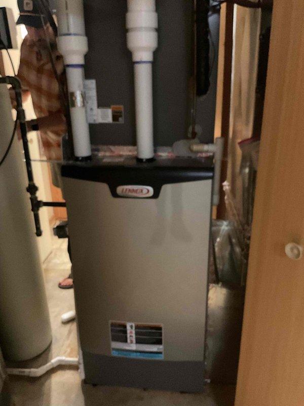 Completed annual cooling maintenance visit on single heat pump system. Performed comprehensive tune-up procedures, identified and replaced dirty air filter to restore proper airflow and system efficiency.