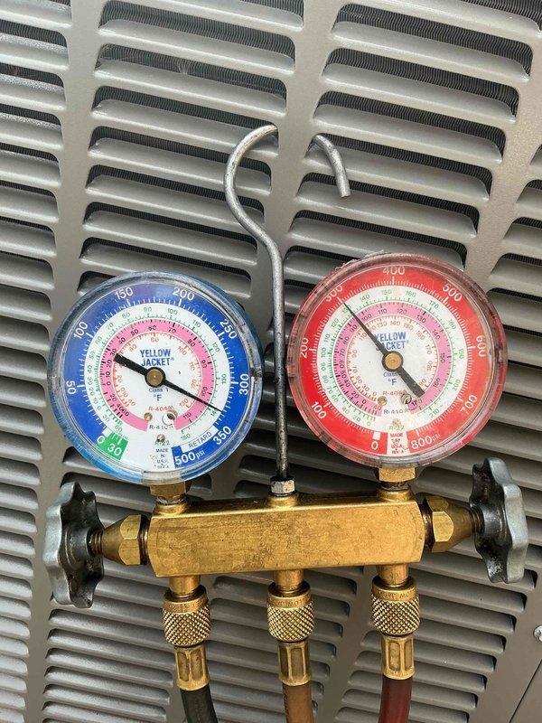 Responded to first call repair request and successfully replaced failed compressor under warranty. Unit was evacuated, old compressor removed, and new compressor installed from BV shop inventory. System was recharged to manufacturer specifications, pressures verified with manifold gauges, and unit returned to full operation with proper airflow through condenser.