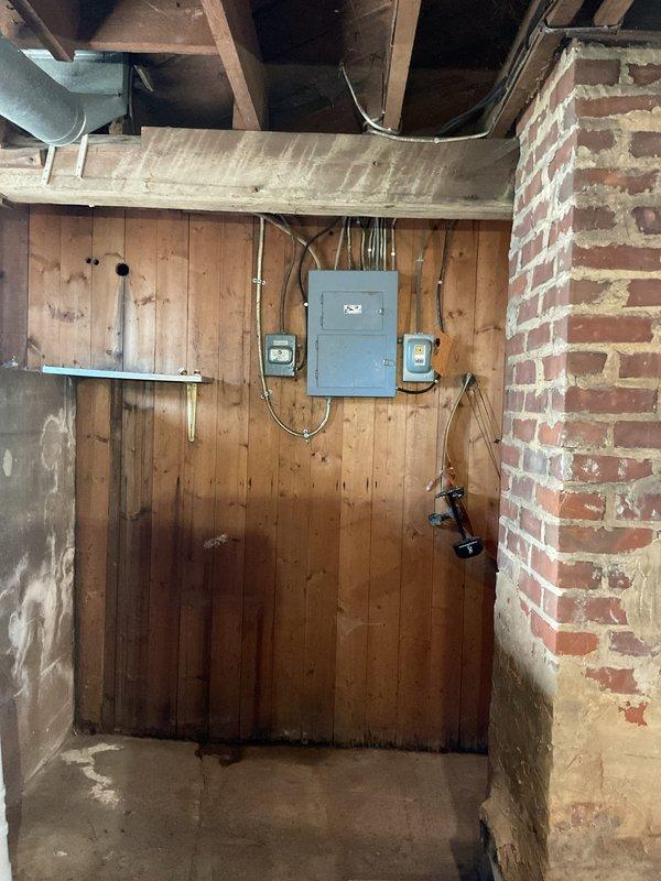 Completed annual maintenance on Olsen oil furnace and air conditioning system as part of rewards membership agreement. Serviced oil furnace including replacement of nozzle and oil filter, performed complete system inspection and operational check. Serviced air conditioning unit per maintenance agreement specifications, verified proper operation of both heating and cooling systems.