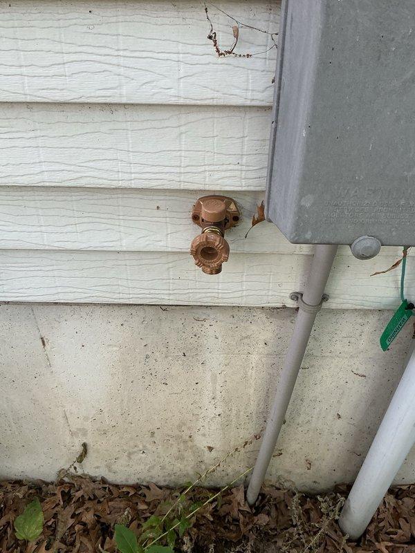 Replaced a dripping exterior frost-free hose bibb with a new Woodford model utilizing existing connections. Verified proper pitch for drainage and conducted leak testing to ensure watertight installation. All systems operational upon completion.