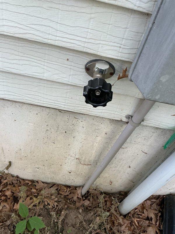 Replaced a dripping exterior frost-free hose bibb with a new Woodford model utilizing existing connections. Verified proper pitch for drainage and conducted leak testing to ensure watertight installation. All systems operational upon completion.