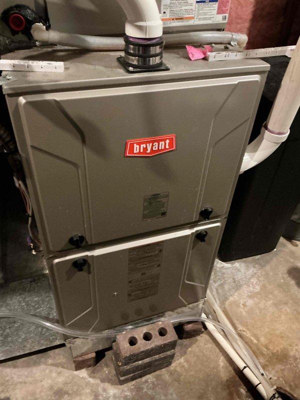 Completed follow-up phone call to address customer inquiry regarding humidifier operation following earlier service visit. Provided technical guidance on optimal humidifier settings and explained proper temperature-related adjustments for the system. Customer questions resolved satisfactorily.