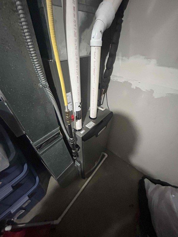 Completed preventive maintenance tune-up on 4-year-old Lennox furnace operating under maintenance agreement. Performed comprehensive heating system inspection with no deficiencies identified, replaced air filter and thermostat batteries, and confirmed system operating within normal parameters.