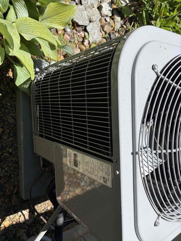 Completed final prepaid cooling maintenance visit on split system heat pump unit. Performed comprehensive inspection of outdoor condenser unit, verified operational status of fan motor and compressor, checked refrigerant pressures and temperatures using digital clamp meter, and confirmed system readings within normal parameters at 309.2°F superheat. Unit showed good overall condition with clean coils and intact housing. All components operating properly with no deficiencies noted. System ready for continued service through contract expiration.