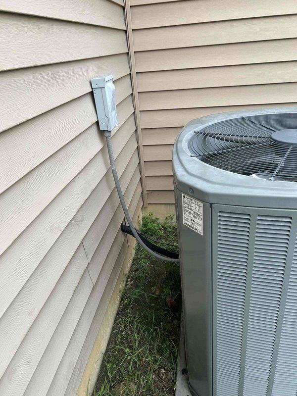 Conducted comprehensive assessment of existing Trane XR 17 outdoor condensing unit (Model 4TTN7024A1000AA, manufactured August 2014) for HVAC system replacement estimate. Documented current equipment specifications including 208/230V electrical requirements, 18.2 amp minimum circuit ampacity, and overall system condition. Evaluated installation location, electrical conduit routing, and site accessibility for future replacement equipment.
