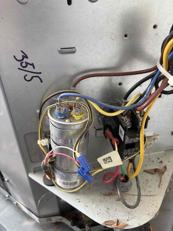 Completed final prepaid cooling maintenance visit on residential HVAC system. Performed comprehensive system diagnostics including capacitor testing with digital multimeter, which showed readings within acceptable parameters at 0.650. Inspected and verified proper operation of compressor capacitor and associated electrical connections, confirming all terminals and wire connections were secure. All components functioning normally with no deficiencies noted.