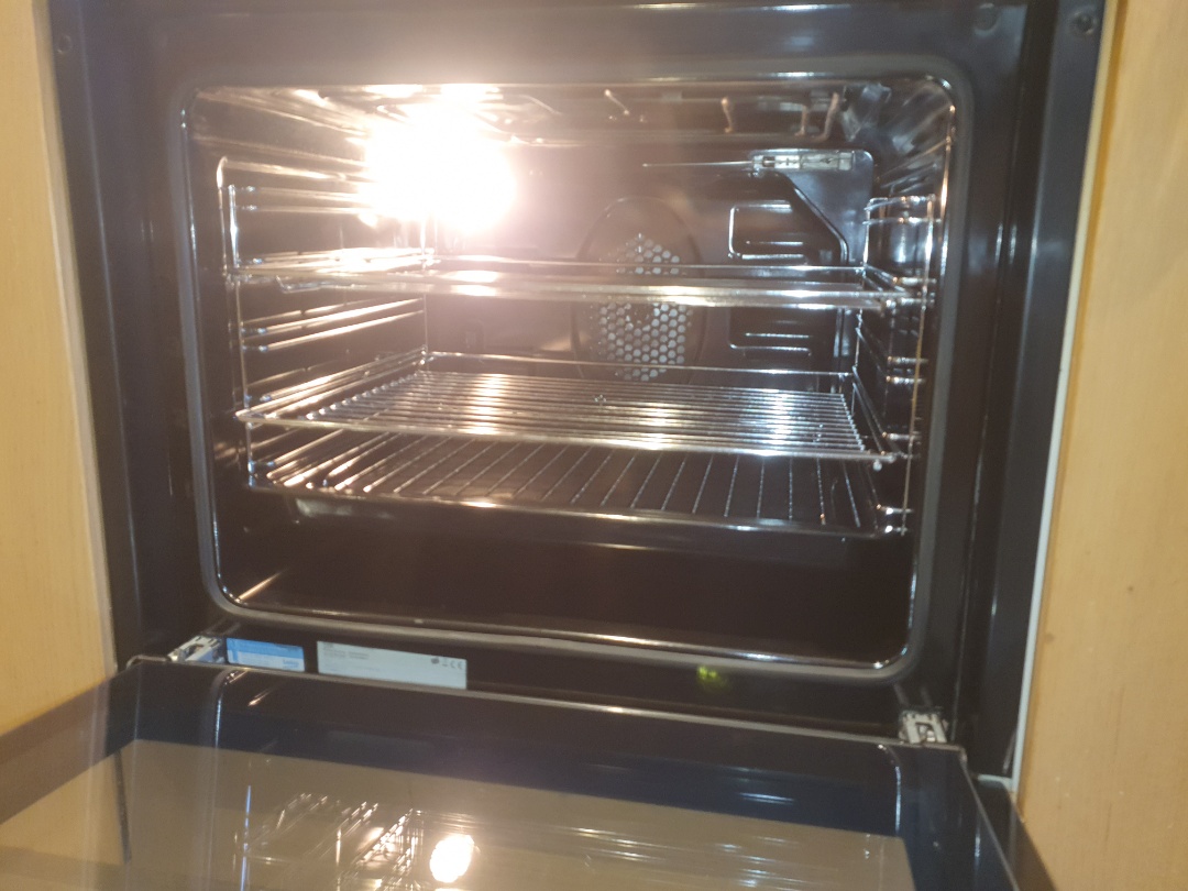 cleaning a single oven OvenGleamers Cambridge West  cleaning a single oven OvenGleamers Cambridge West