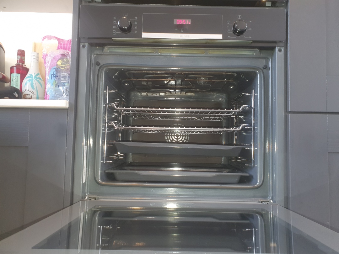 cleaning a single oven OvenGleamers Cambridge West  cleaning a single oven OvenGleamers Cambridge West