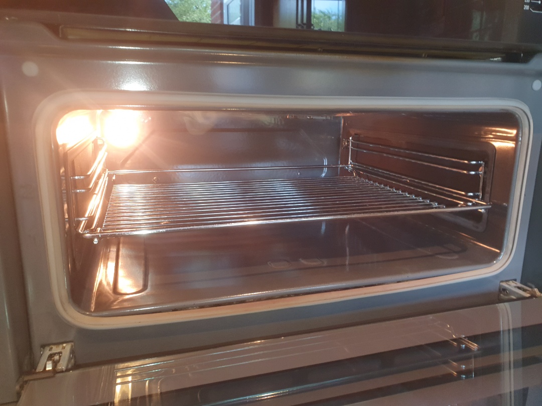 cleaning a single oven of a double oven OvenGleamers Cambridge West 