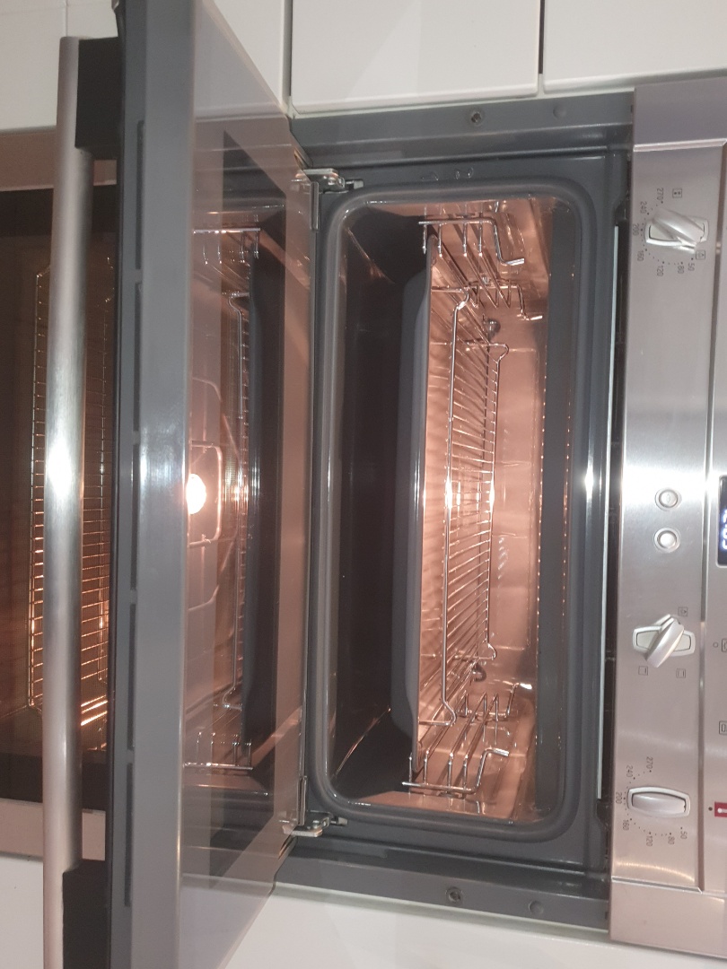 cleaning a Double oven and extractor OvenGleamers Cambridge West 