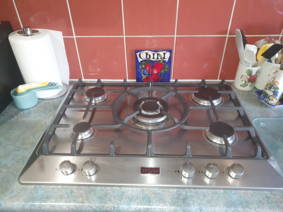 cleaning a single oven and medium hob OvenGleamers Cambridge West 