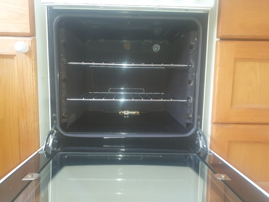 cleaning a single oven and hob and eye level grill OvenGleamers Cambridge West 