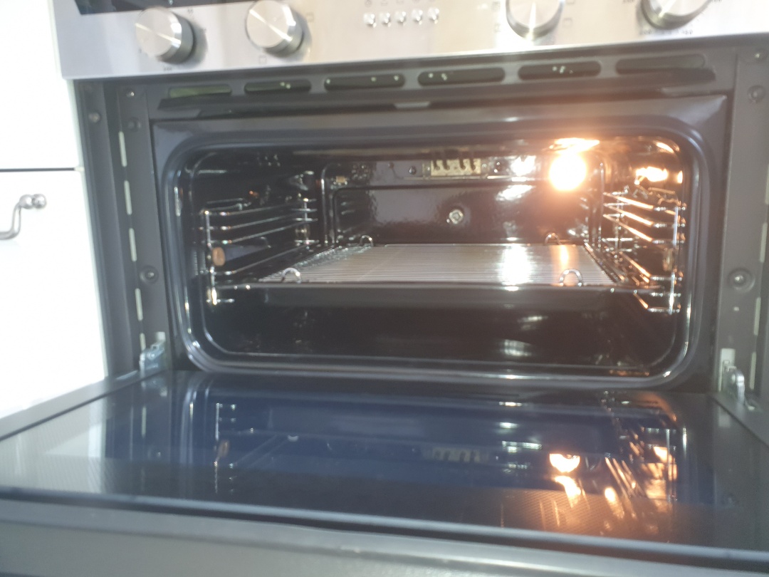 cleaning a Double oven OvenGleamers Cambridge West 