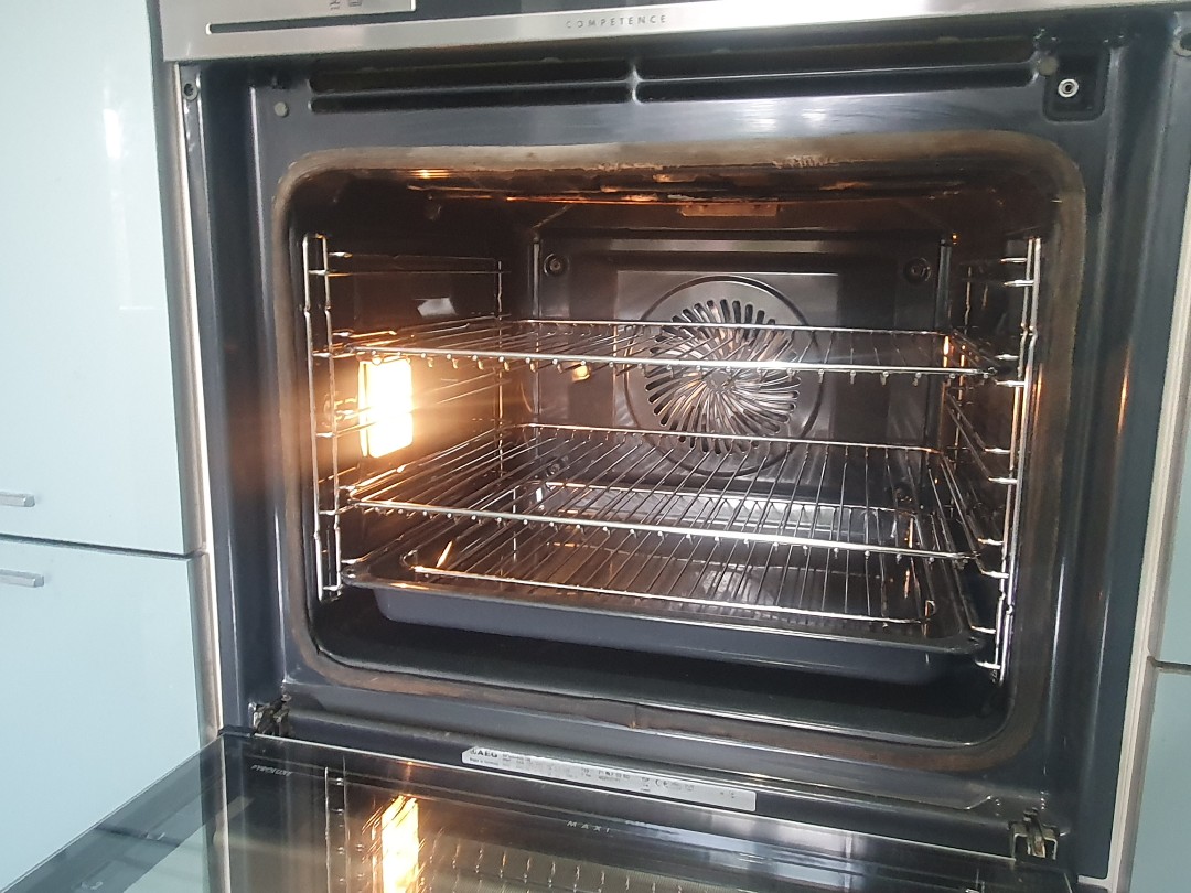 cleaning a single oven OvenGleamers Cambridge West 