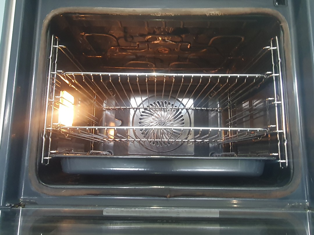 cleaning a single oven OvenGleamers Cambridge West 