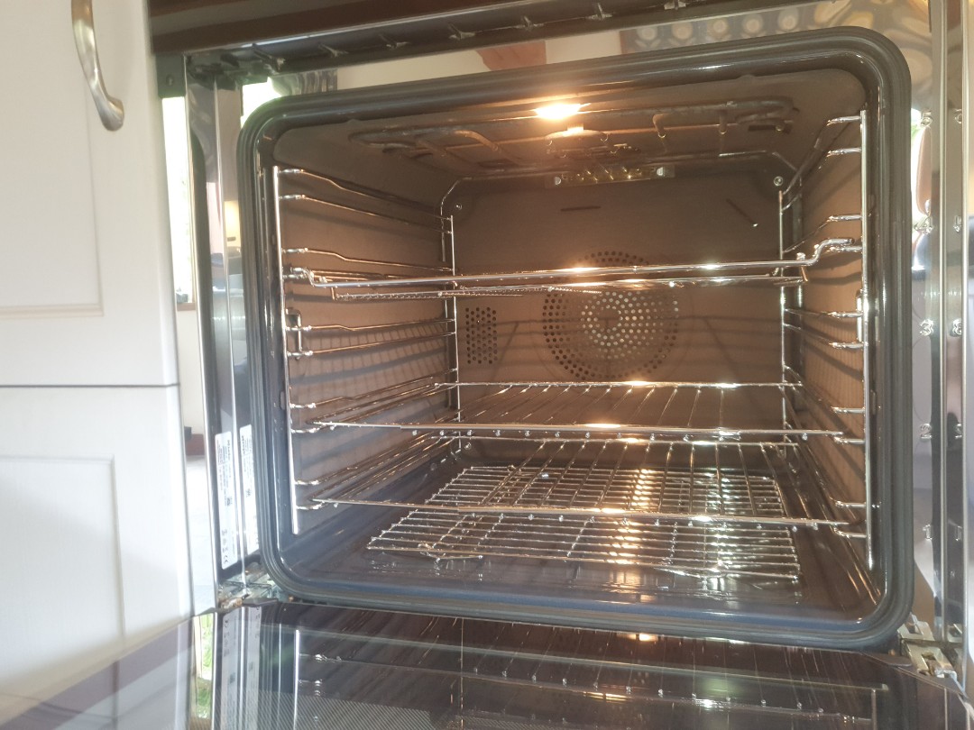 cleaning a single oven OvenGleamers Cambridge West 