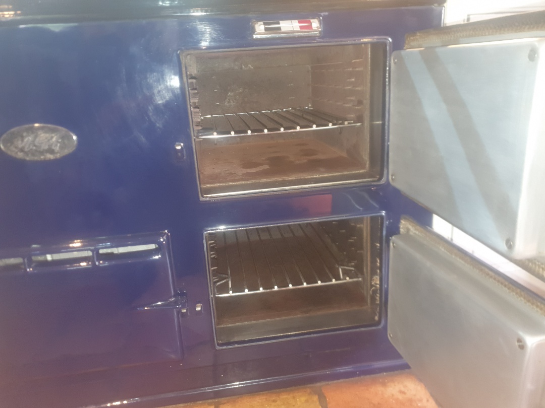 cleaning a 2 oven AGA OvenGleamers Cambridge West 