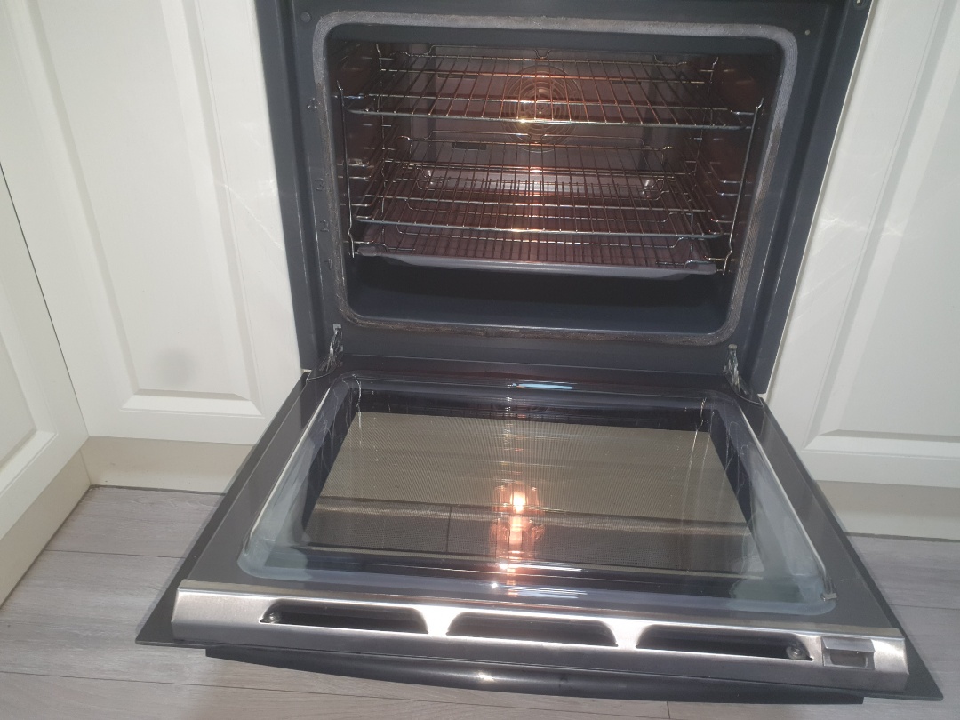 cleaning a single oven OvenGleamers Cambridge West 