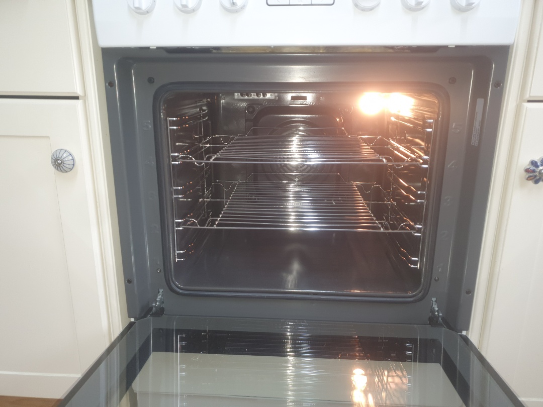 cleaning a single oven OvenGleamers Cambridge West 
