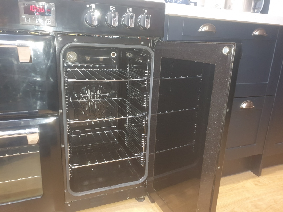 cleaning a DOR OvenGleamers Cambridge West 