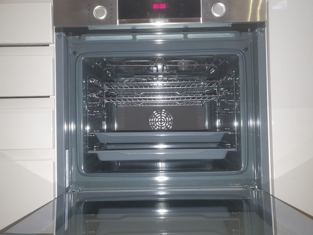 cleaning a single oven OvenGleamers Cambridge West 