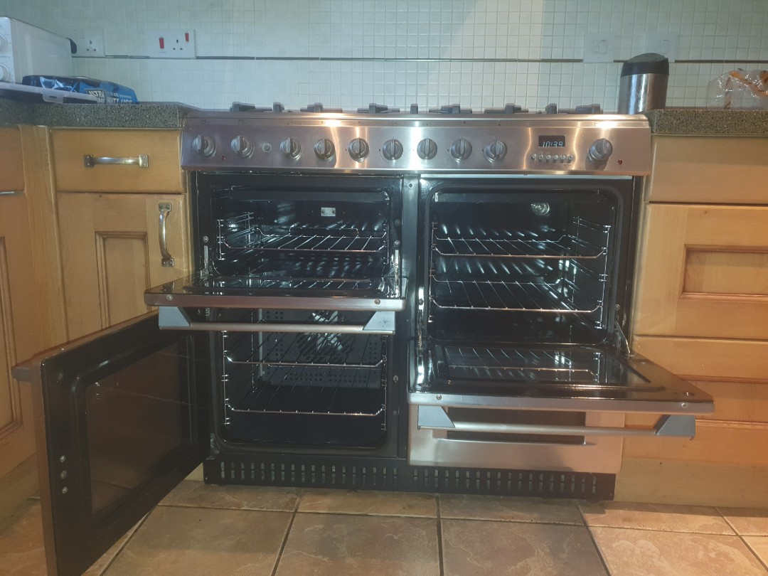 cleaning a DOR OvenGleamers Cambridge West 