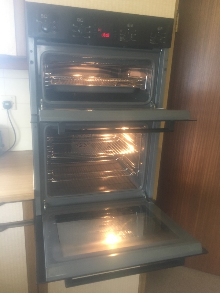 Codsall, Staffordshire - Double Bosch oven in Codsall Codsall, Staffordshire - Double Bosch oven in Codsall