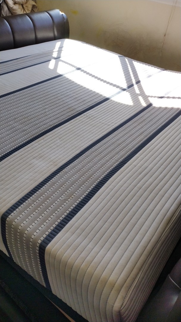 King size Mattress Cleaning 