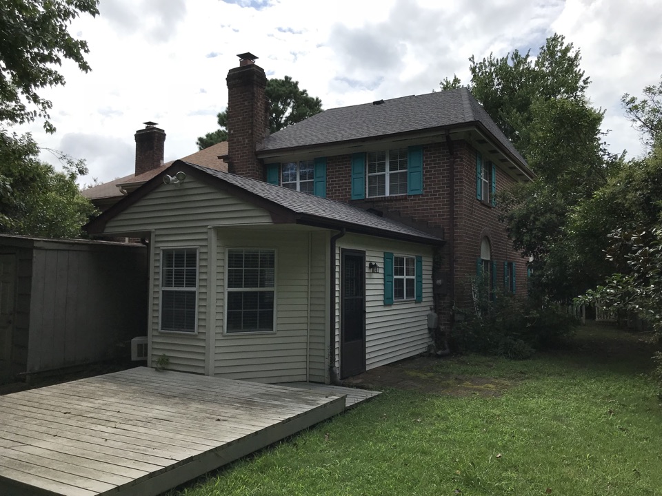 Virginia Beach, VA - Better View install of a new GAF roof in VB by Haygood area. If you are in need of a good roof call us at (757) 689-6210. Virginia Beach, VA - Better View install of a new GAF roof in VB by Haygood area. If you are in need of a good roof call us at (757) 689-6210.