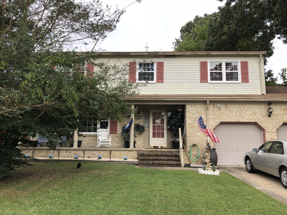 Virginia Beach, VA - Better View replacement of white vinyl energy efficiency windows in VB by Lake Christopher. If you need fair priced windows for your home just cal (757) 689-6210. Virginia Beach, VA - Better View replacement of white vinyl energy efficiency windows in VB by Lake Christopher. If you need fair priced windows for your home just cal (757) 689-6210.