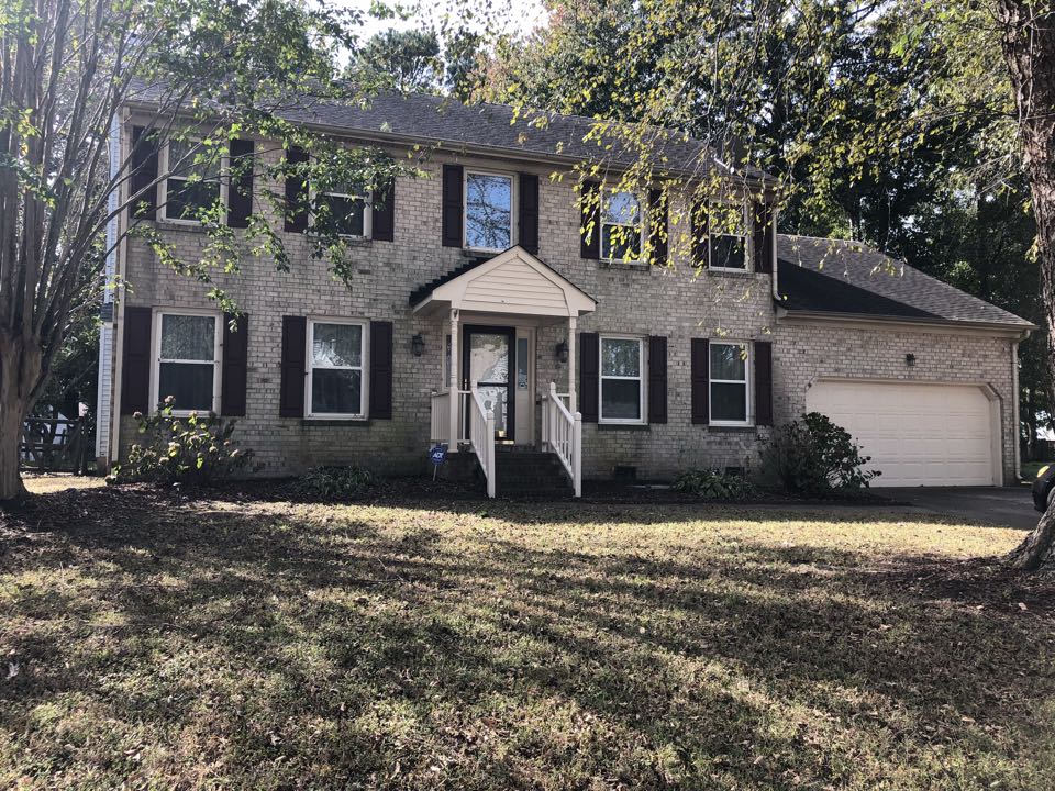 Chesapeake, VA - Better View install of white vinyl windows with sand color wrap, in the Greenbrier area of Chesapeake. If you need to mix and match colors just call us at (757) 689-6210. Chesapeake, VA - Better View install of white vinyl windows with sand color wrap, in the Greenbrier area of Chesapeake. If you need to mix and match colors just call us at (757) 689-6210.