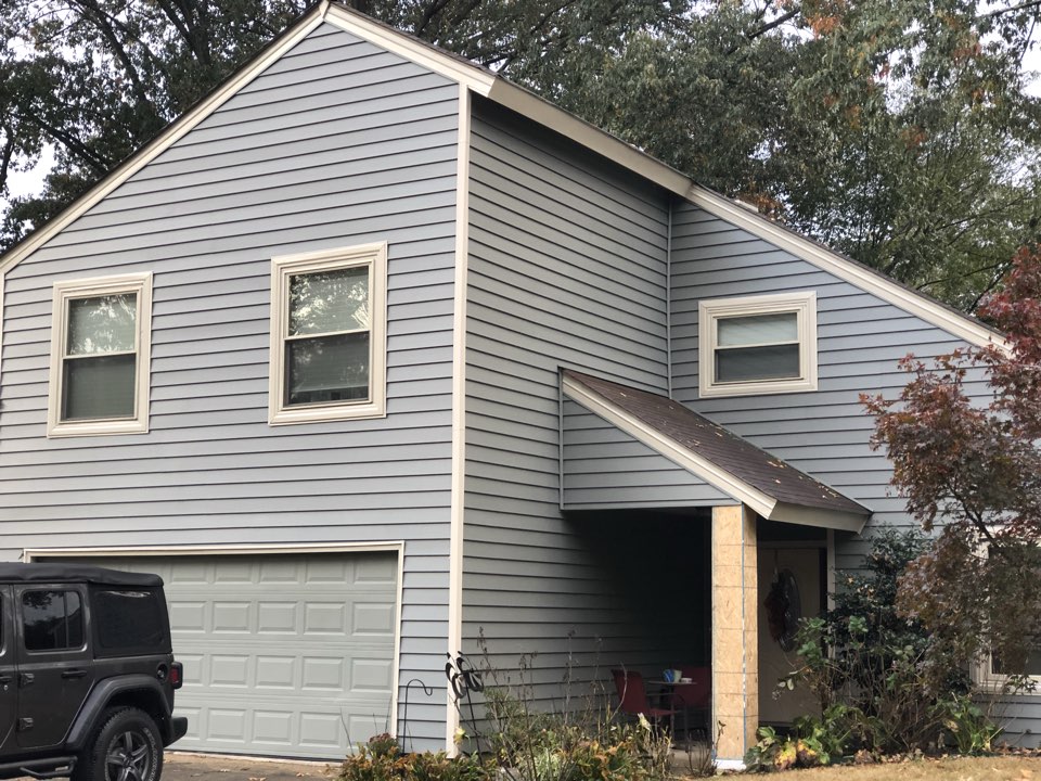 Virginia Beach, VA - Better View install of of siding and trim wrap in VB by Lake Christopher. If you need some siding, trim or soffit just call (757) 689-6210. Virginia Beach, VA - Better View install of of siding and trim wrap in VB by Lake Christopher. If you need some siding, trim or soffit just call (757) 689-6210.